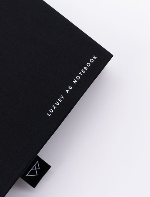 A close corner crop of the black elegant Cargo Hills notebook gift box